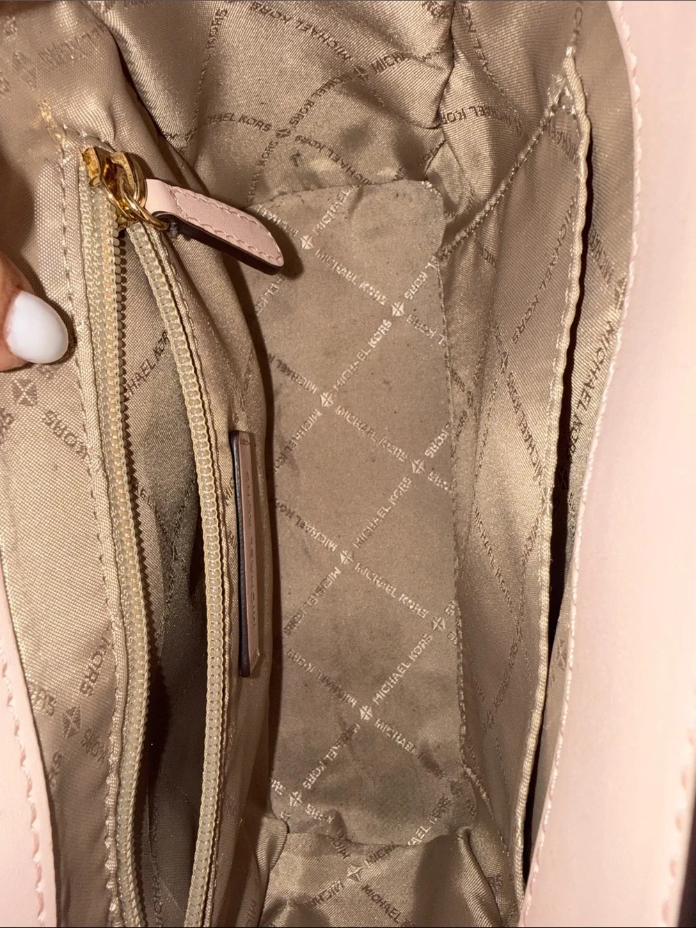 Michael Kors compact leather